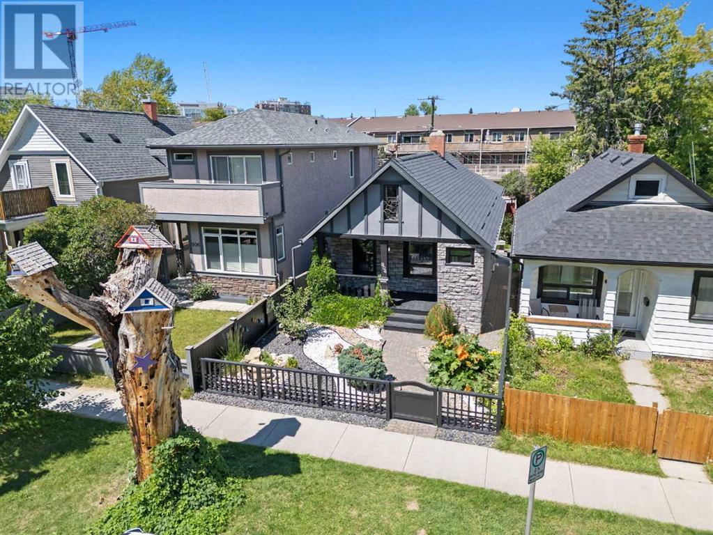 Single Family House Bungalow for Sale in   Avenue NW Sunnyside Calgary 