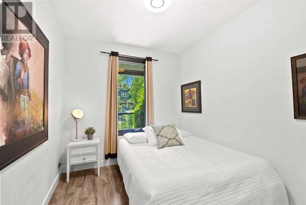 Single Family House Bungalow for Sale in   Avenue NW Sunnyside Calgary 