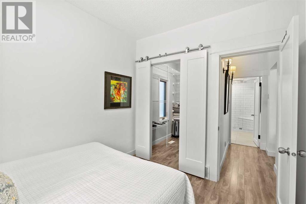 Single Family House Bungalow for Sale in   Avenue NW Sunnyside Calgary 