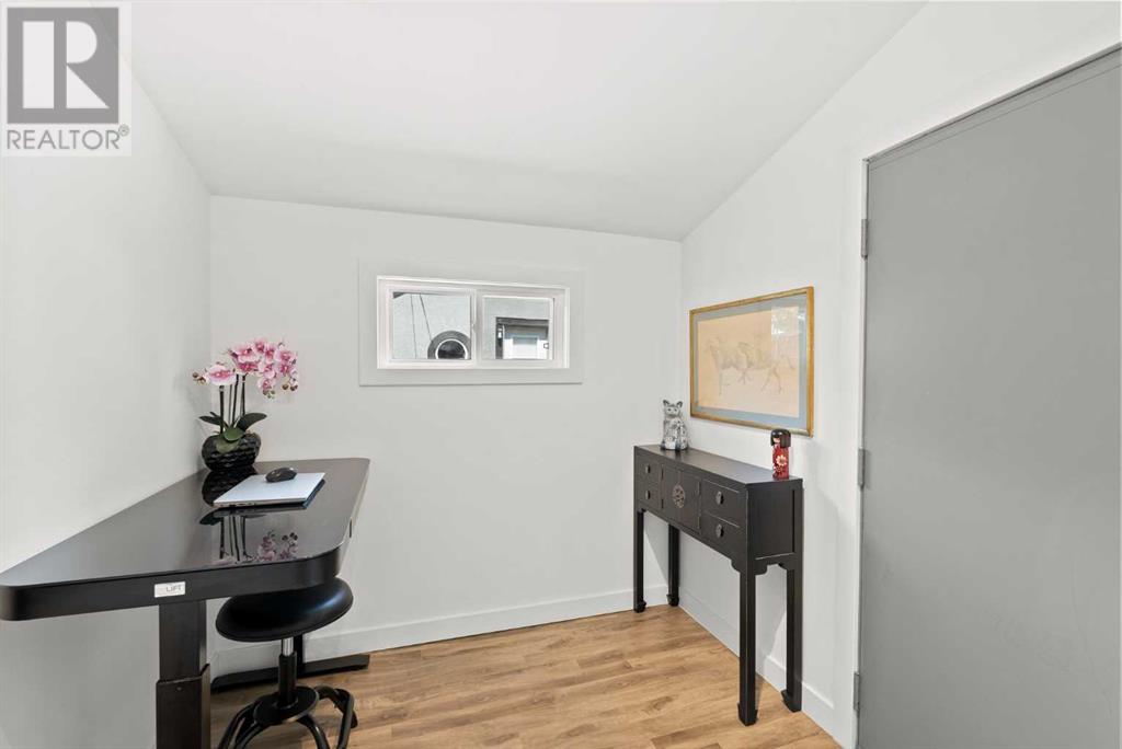 Single Family House Bungalow for Sale in   Avenue NW Sunnyside Calgary 
