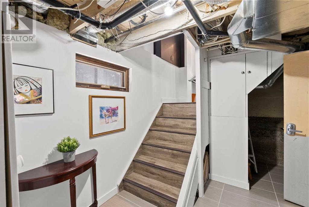 Single Family House Bungalow for Sale in   Avenue NW Sunnyside Calgary 