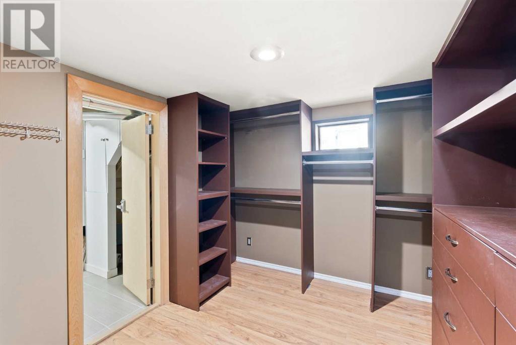 Single Family House Bungalow for Sale in   Avenue NW Sunnyside Calgary 