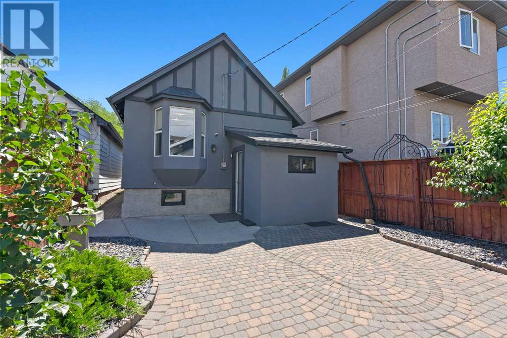 Single Family House Bungalow for Sale in   Avenue NW Sunnyside Calgary 