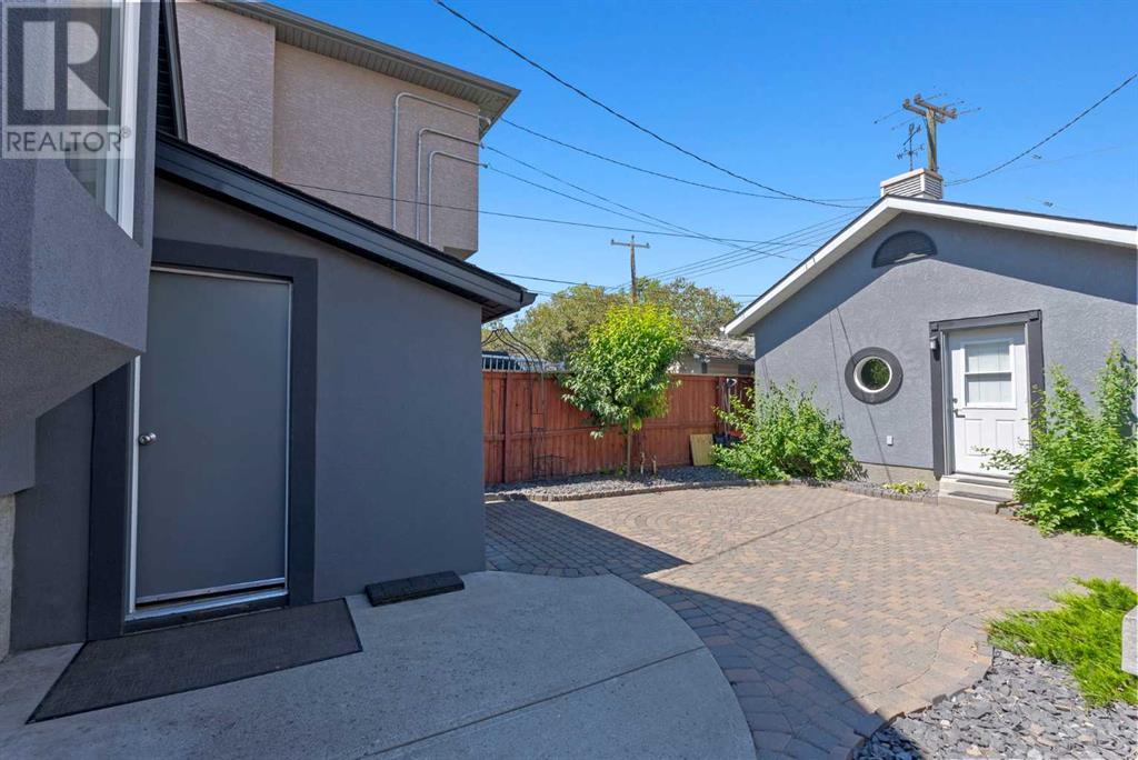Single Family House Bungalow for Sale in   Avenue NW Sunnyside Calgary 