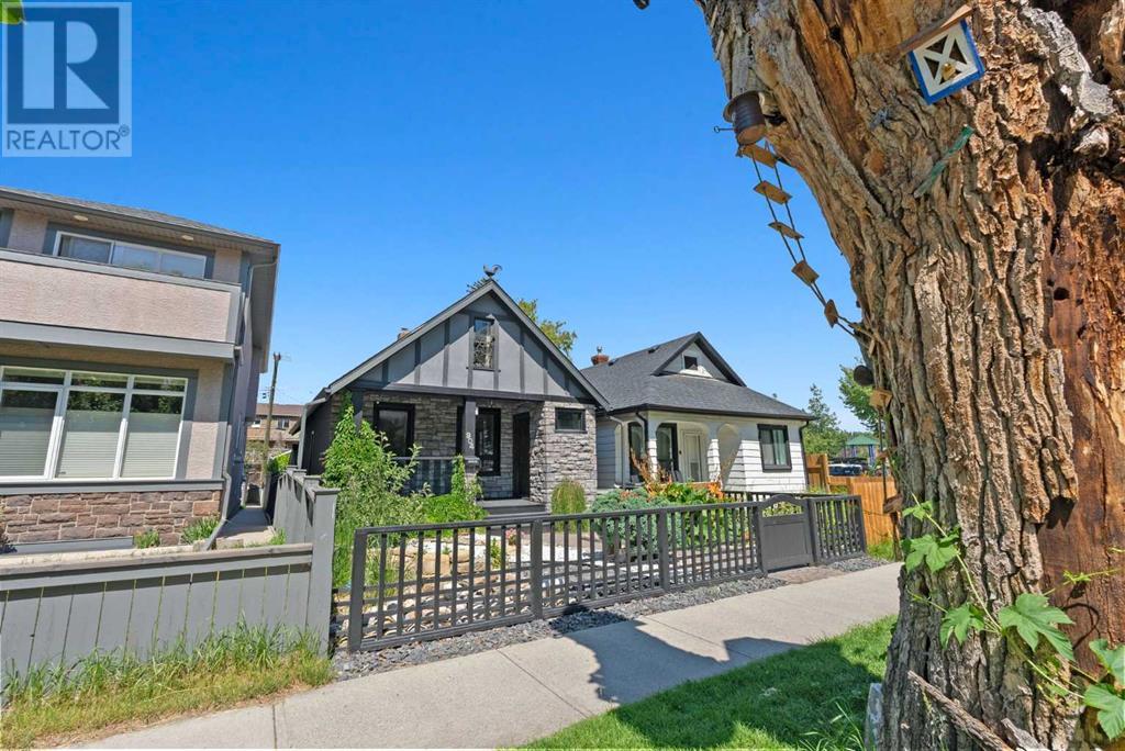 Single Family House Bungalow for Sale in   Avenue NW Sunnyside Calgary 