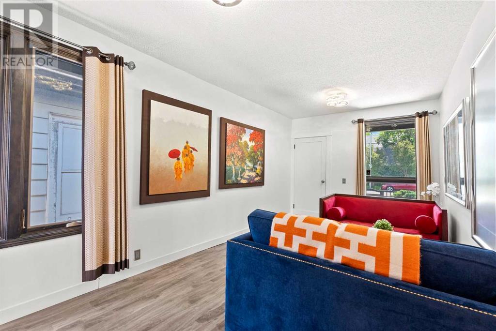 Single Family House Bungalow for Sale in   Avenue NW Sunnyside Calgary 