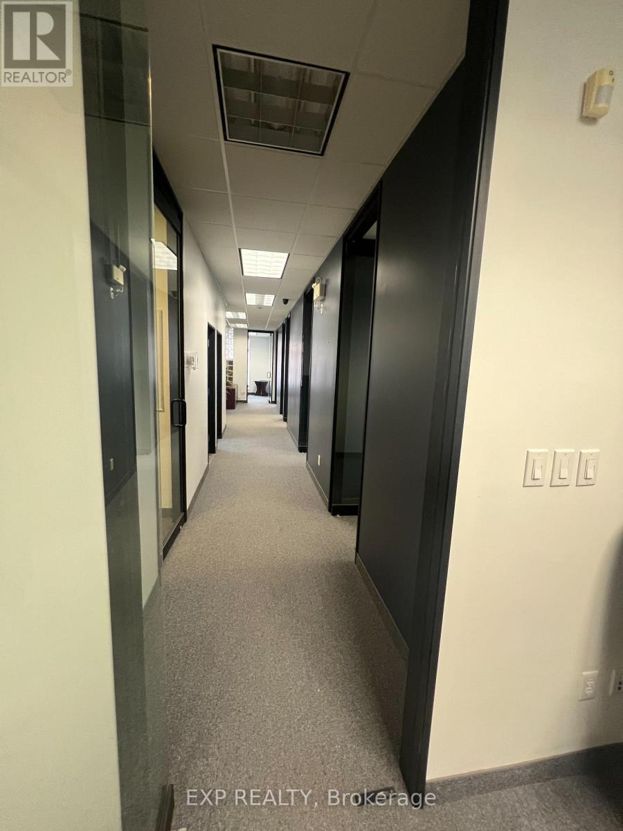 Photo 28 of 8 951 Wilson Avenue, Toronto ON