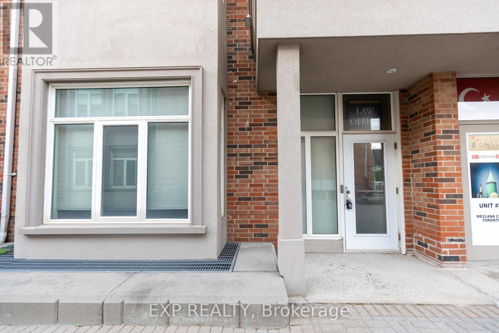 Photo 25 of 8 951 Wilson Avenue, Toronto ON