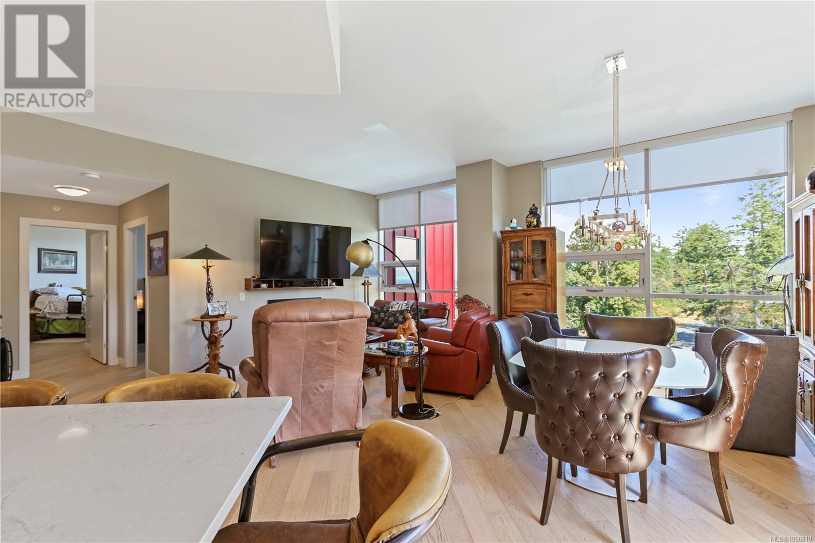 604 3529 Dolphin Dr, Nanoose Bay