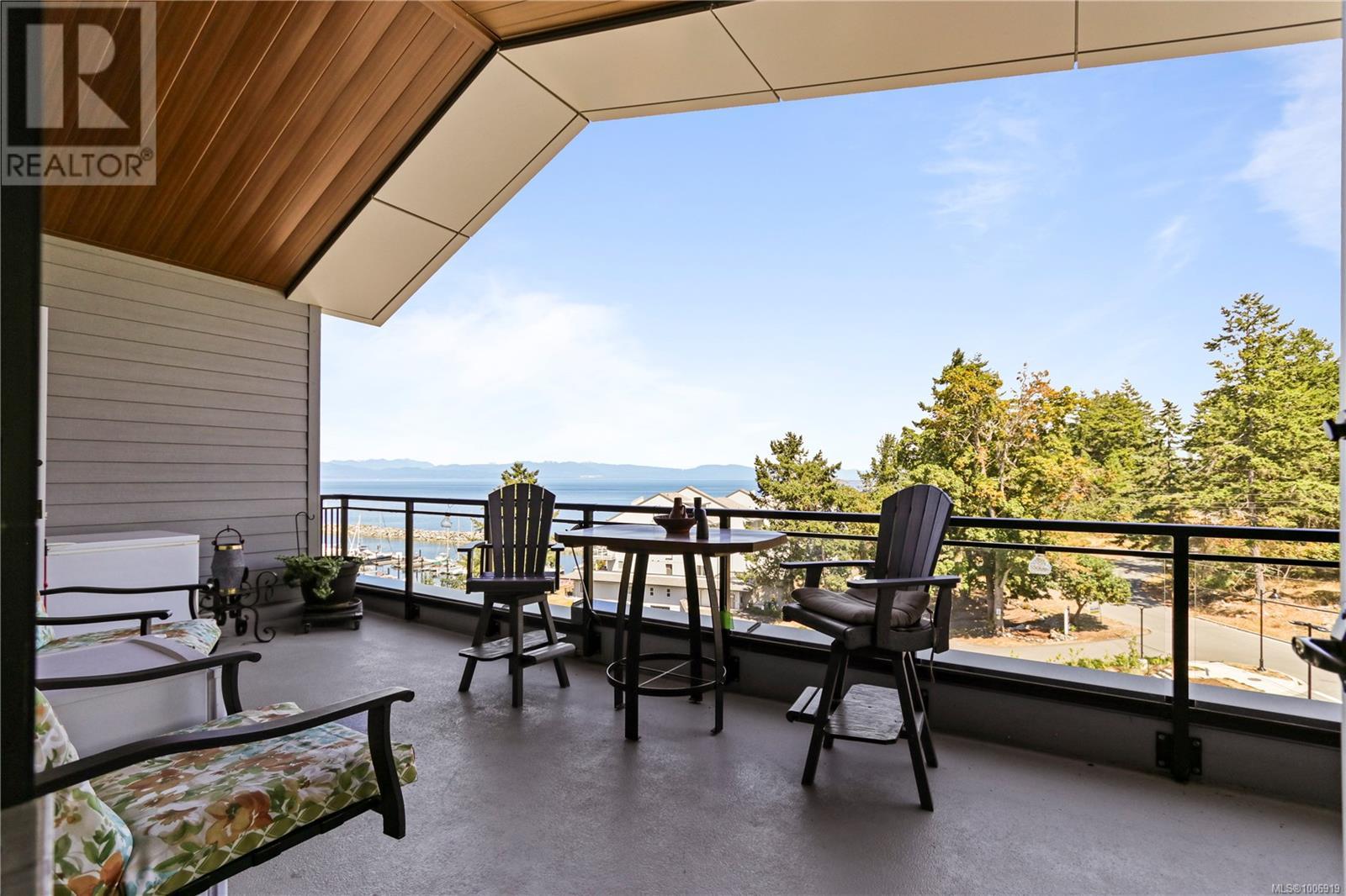 604 3529 Dolphin Dr, Nanoose Bay