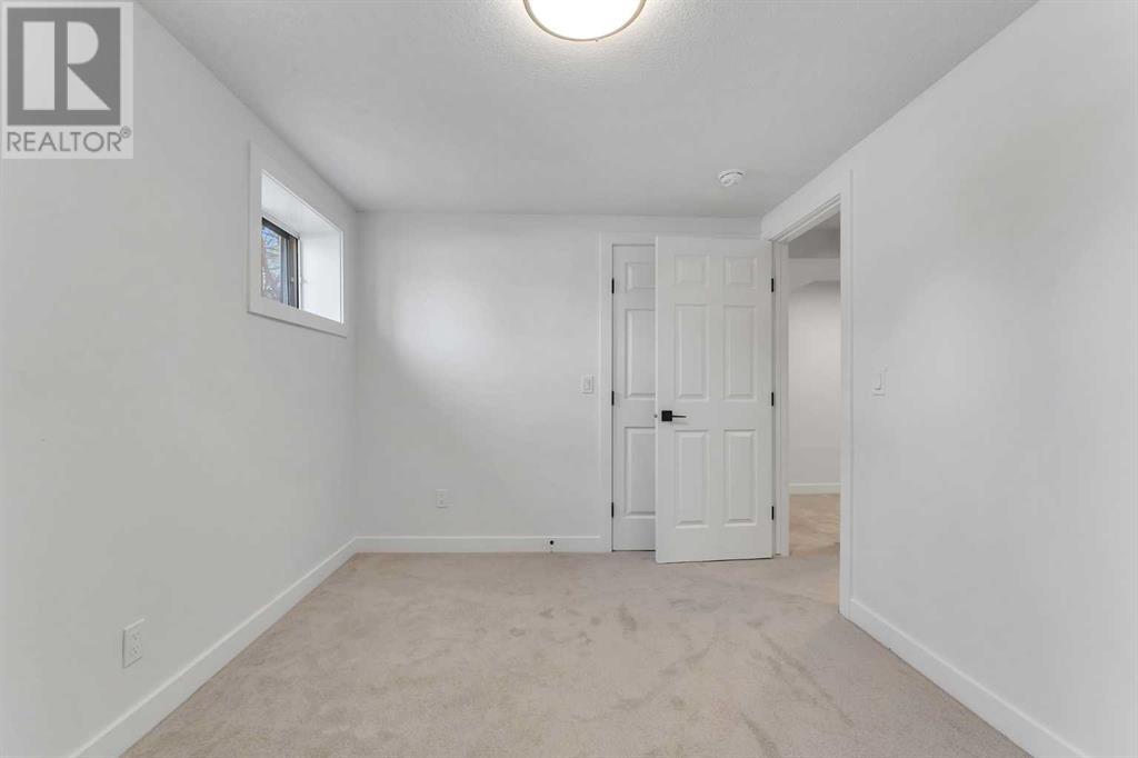 Single Family House Bi-level for Sale in  Cedardale Road SW Cedarbrae Calgary 