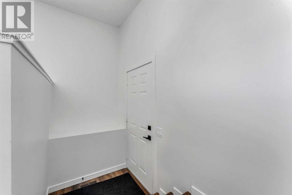 Single Family House Bi-level for Sale in  Cedardale Road SW Cedarbrae Calgary 