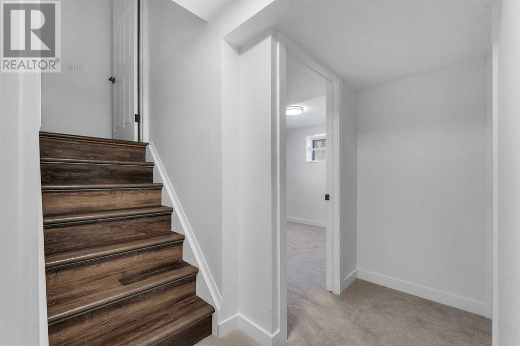 Single Family House Bi-level for Sale in  Cedardale Road SW Cedarbrae Calgary 