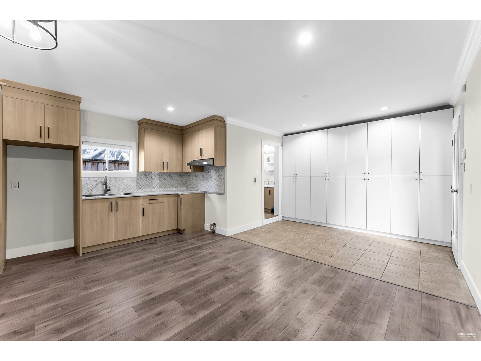 Photo 12 of 20572 43 Avenue, Langley BC