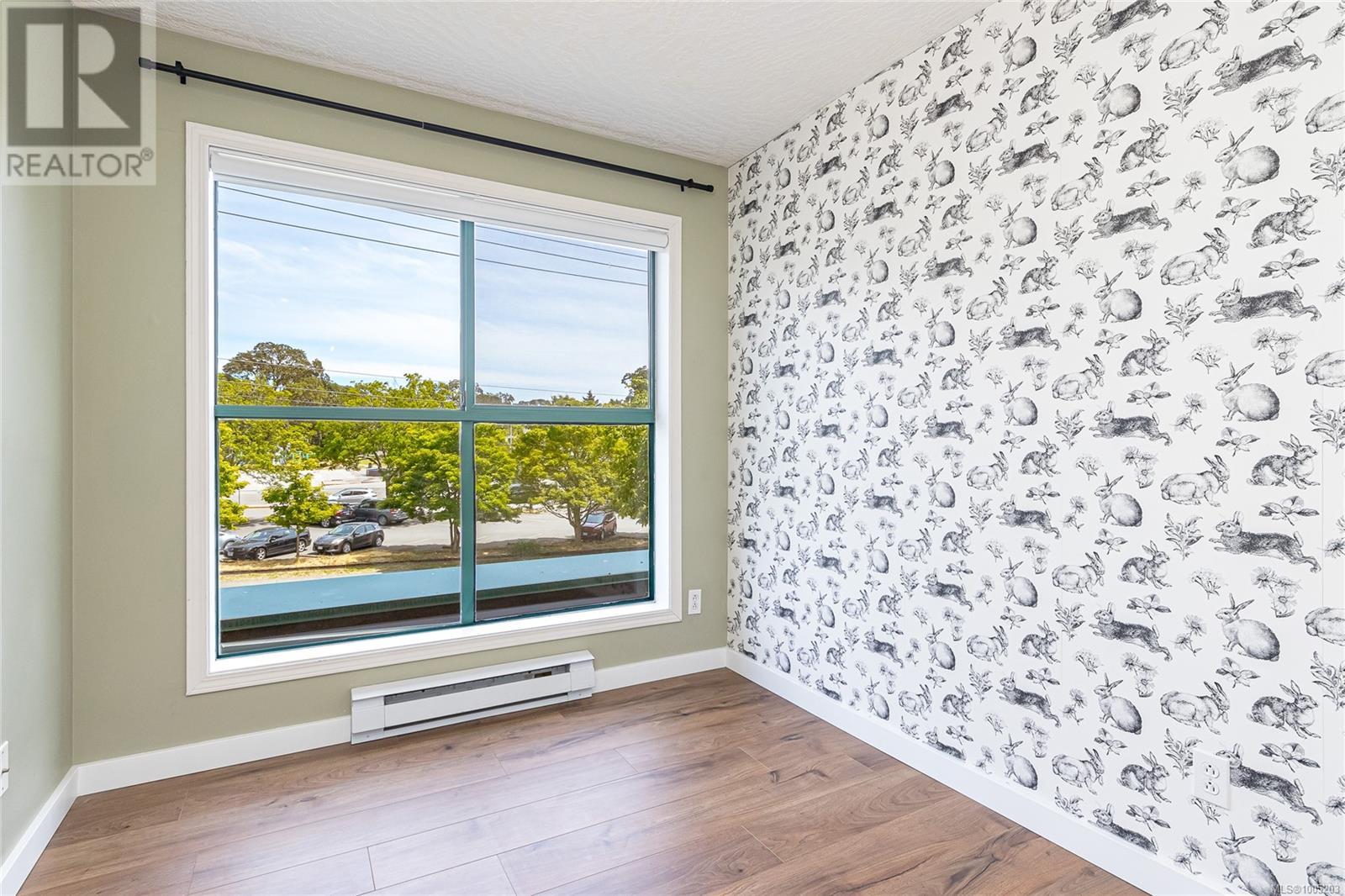#207 3460 QUADRA ST - Image 16