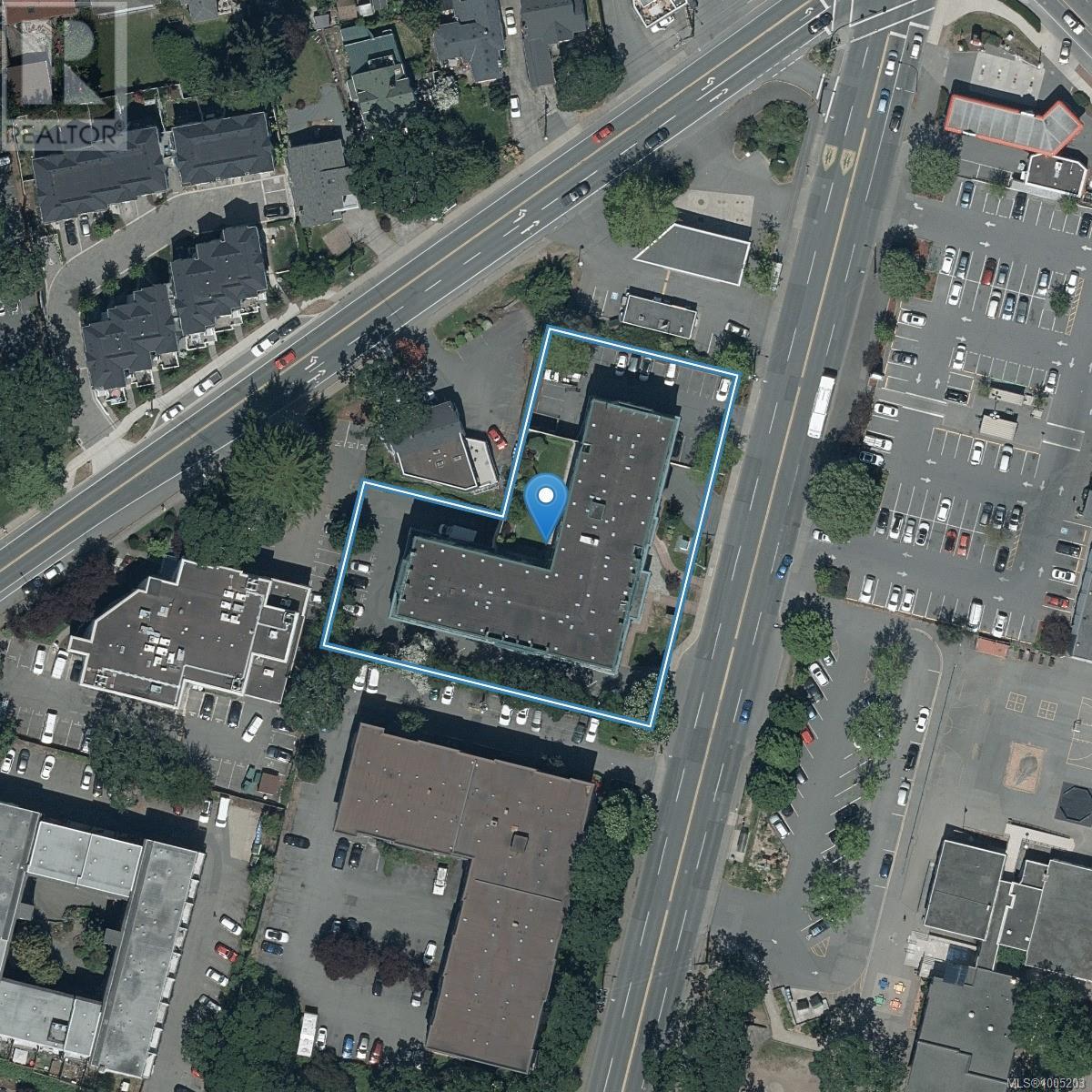 #207 3460 QUADRA ST - Image 22