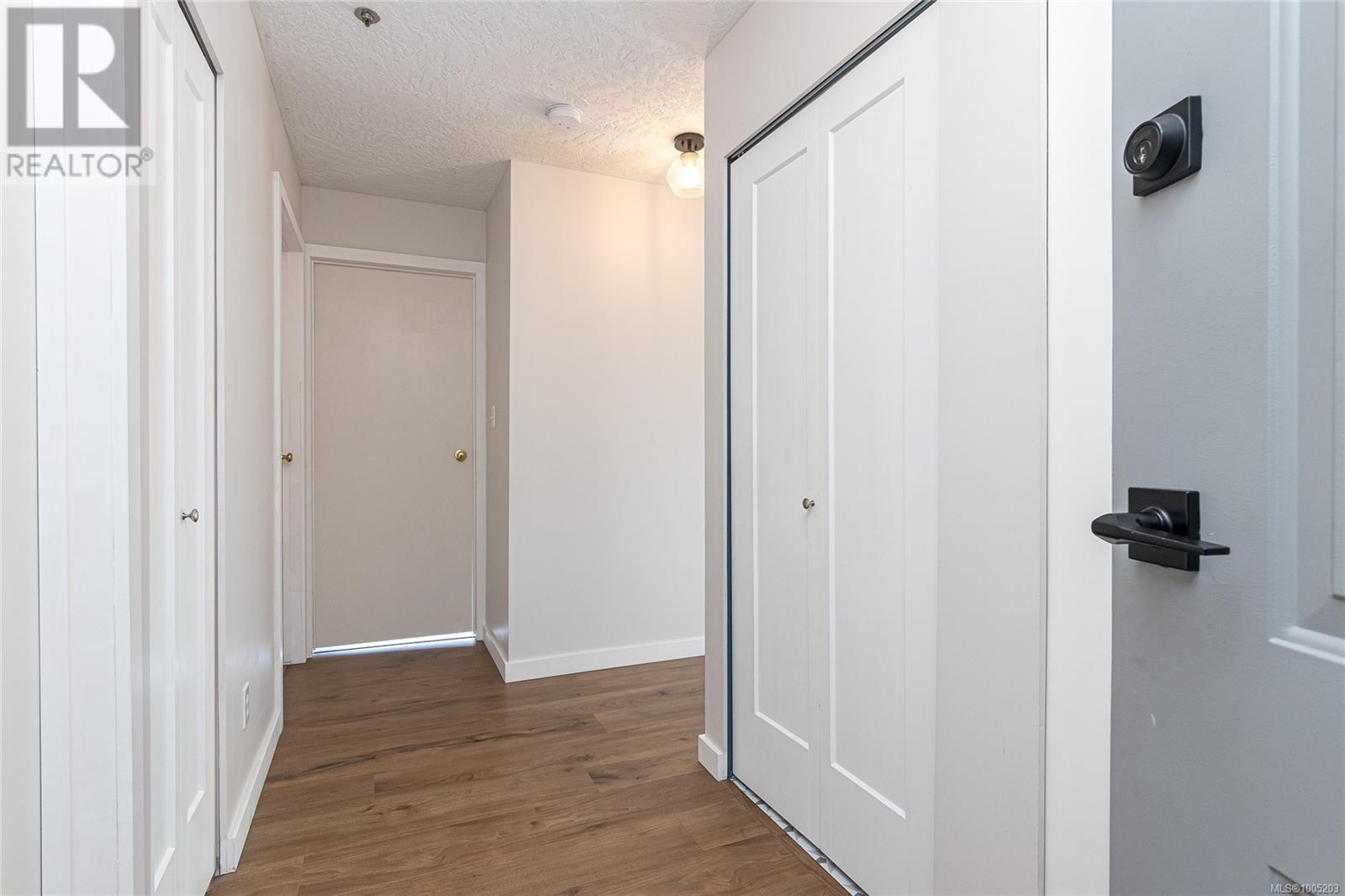 #207 3460 QUADRA ST - Image 5