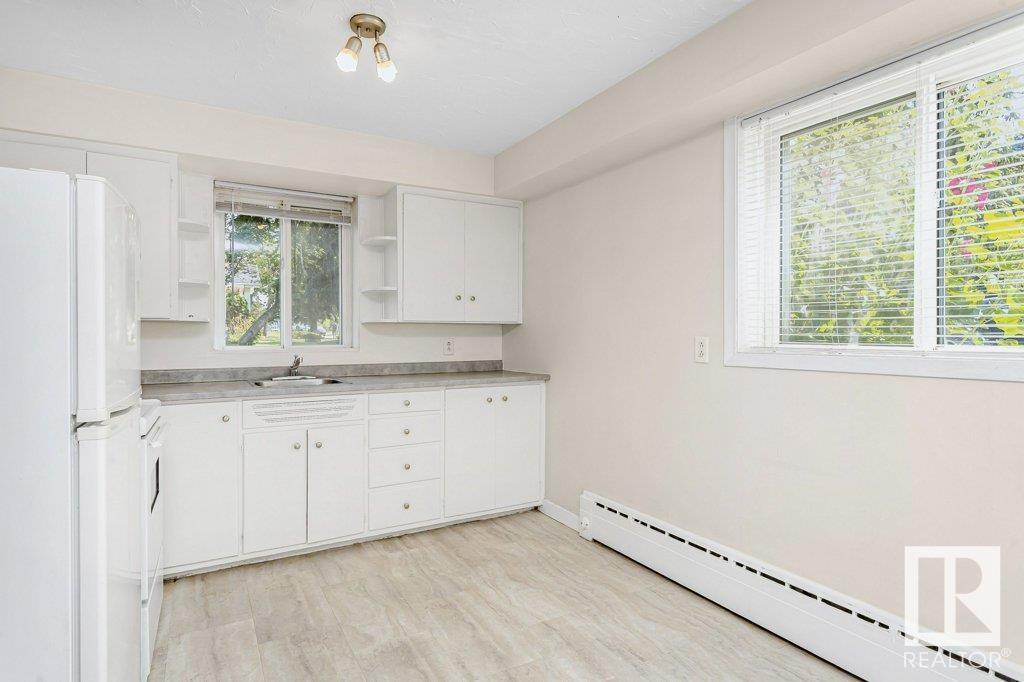 Photo 21 of 8710 82 Av Nw, Edmonton AB