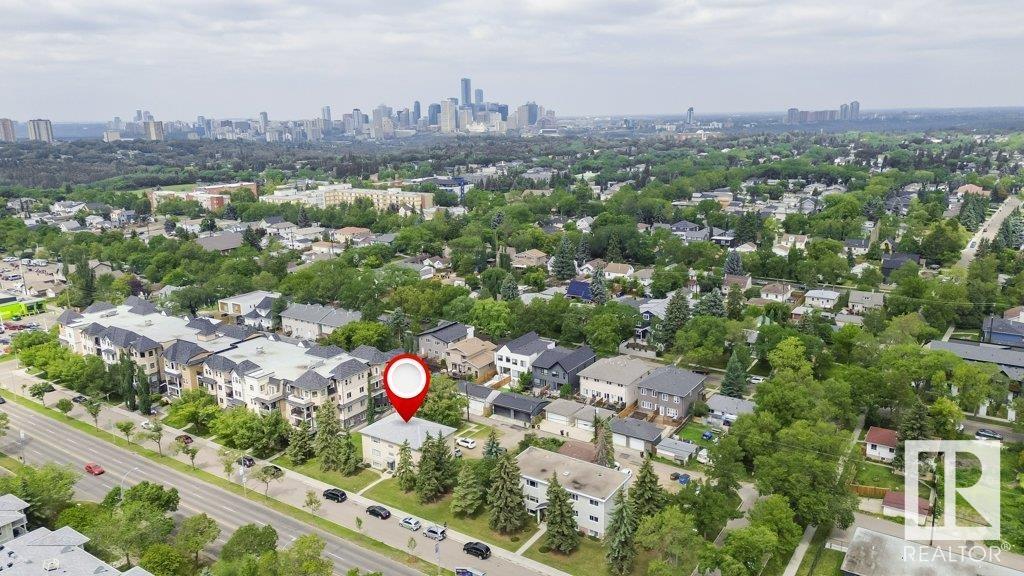 Photo 12 of 8710 82 Av Nw, Edmonton AB