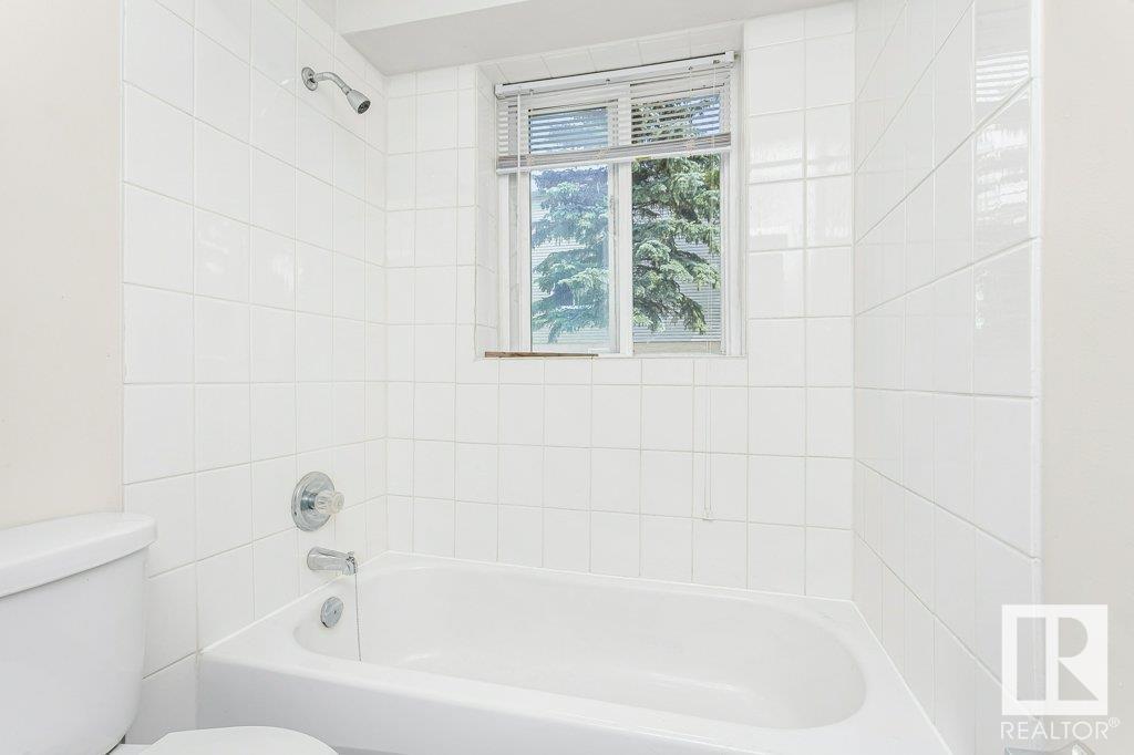 Photo 20 of 8710 82 Av Nw, Edmonton AB