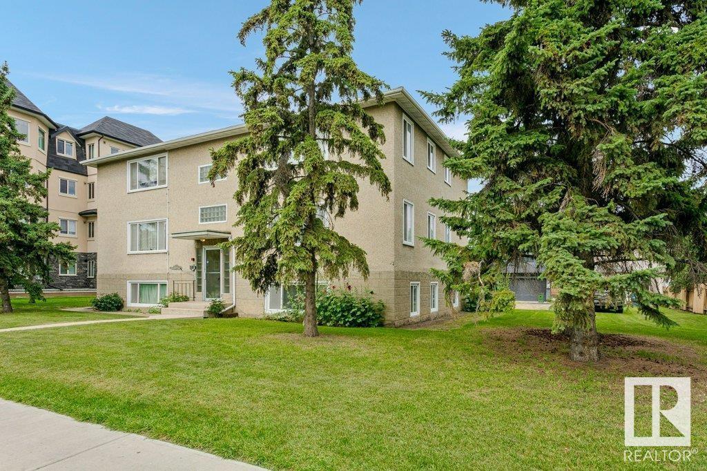 Photo 14 of 8710 82 Av Nw, Edmonton AB