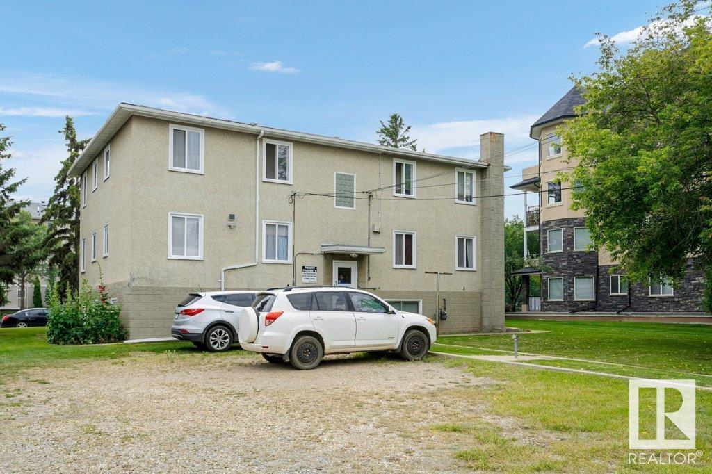 Photo 1 of 8710 82 Av Nw, Edmonton AB
