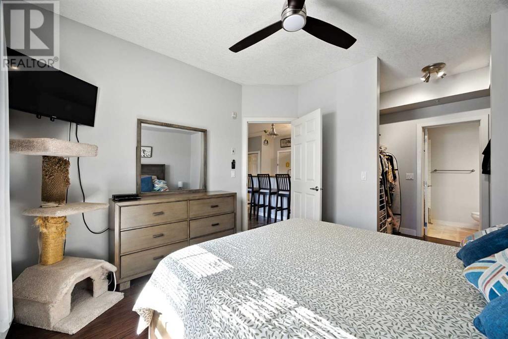 Single Family House for Sale in    Street SE Inglewood Calgary 