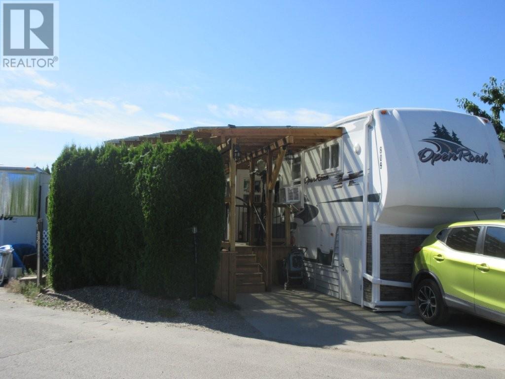 809 415 Commonwealth Road, Kelowna