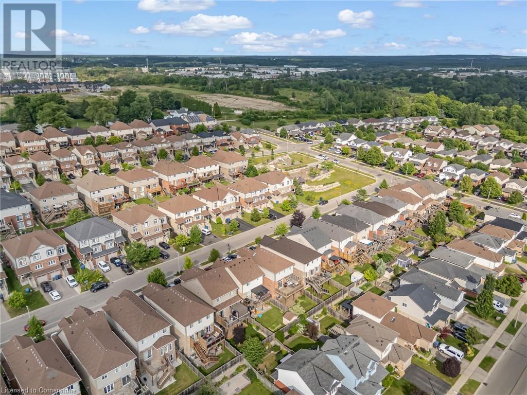 Photo 2 of 19 Oakes Crescent, Guelph ON