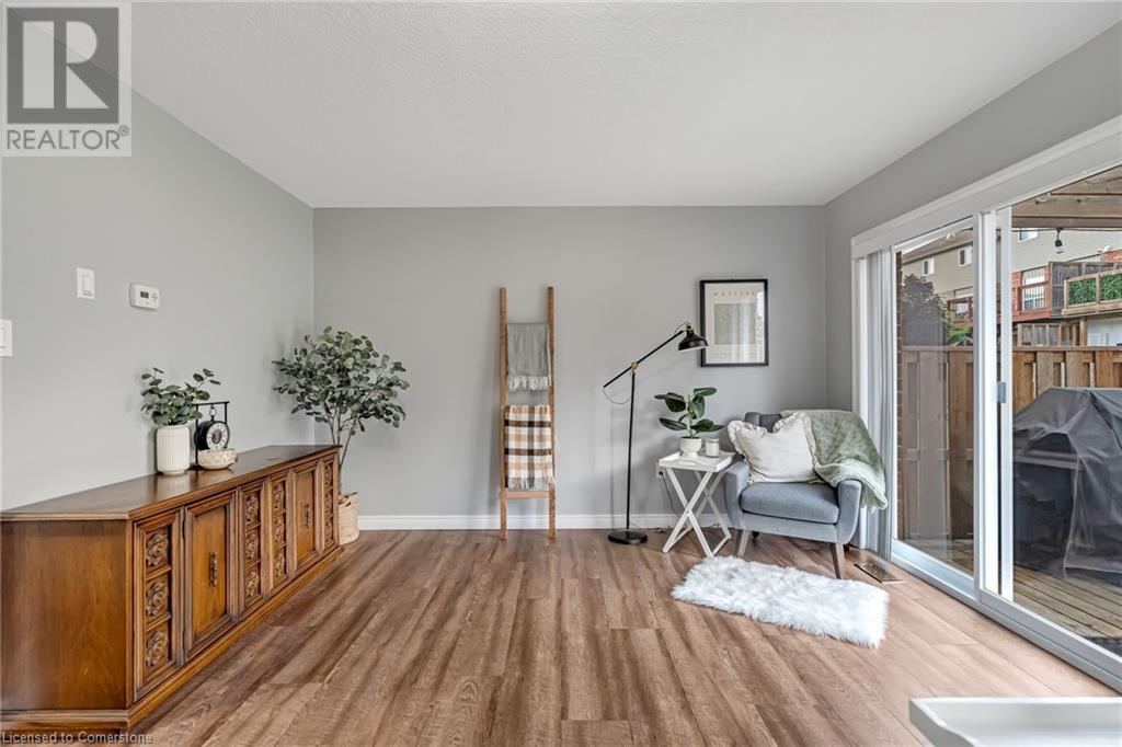 Photo 26 of 19 Oakes Crescent, Guelph ON