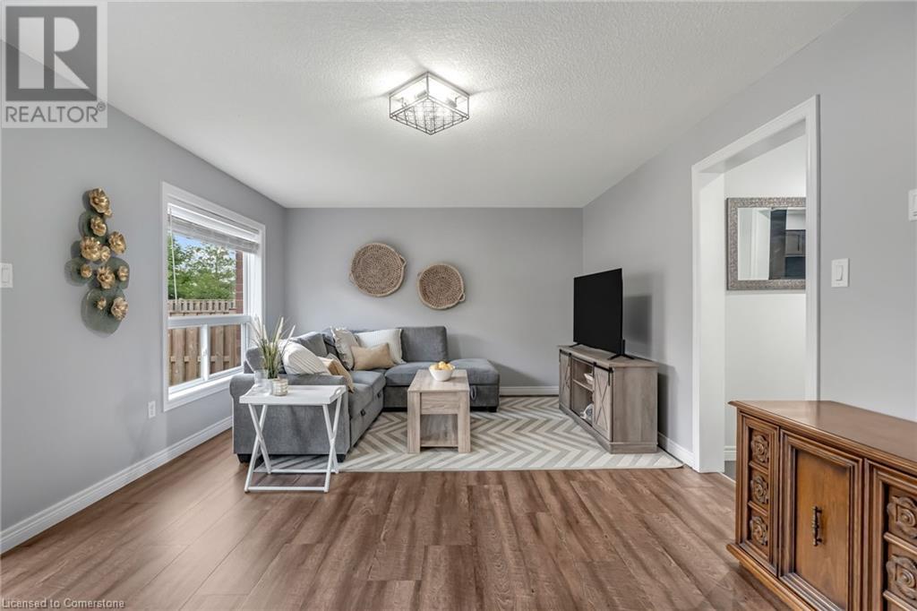 Photo 25 of 19 Oakes Crescent, Guelph ON