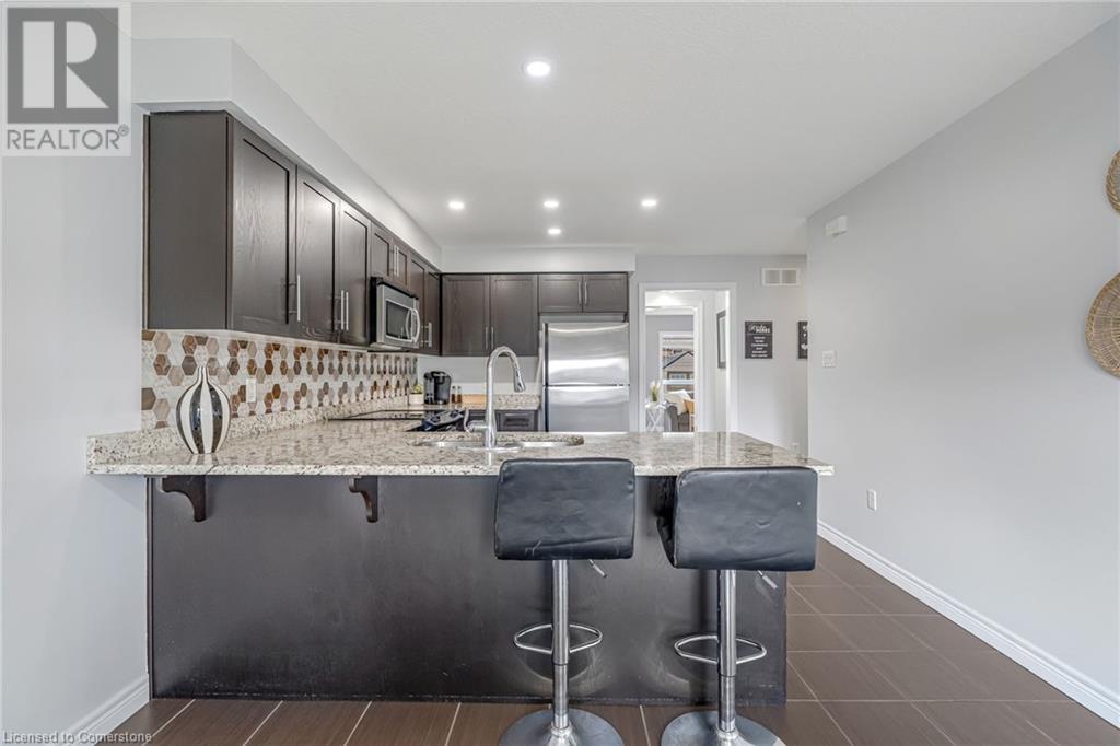 Photo 15 of 19 Oakes Crescent, Guelph ON