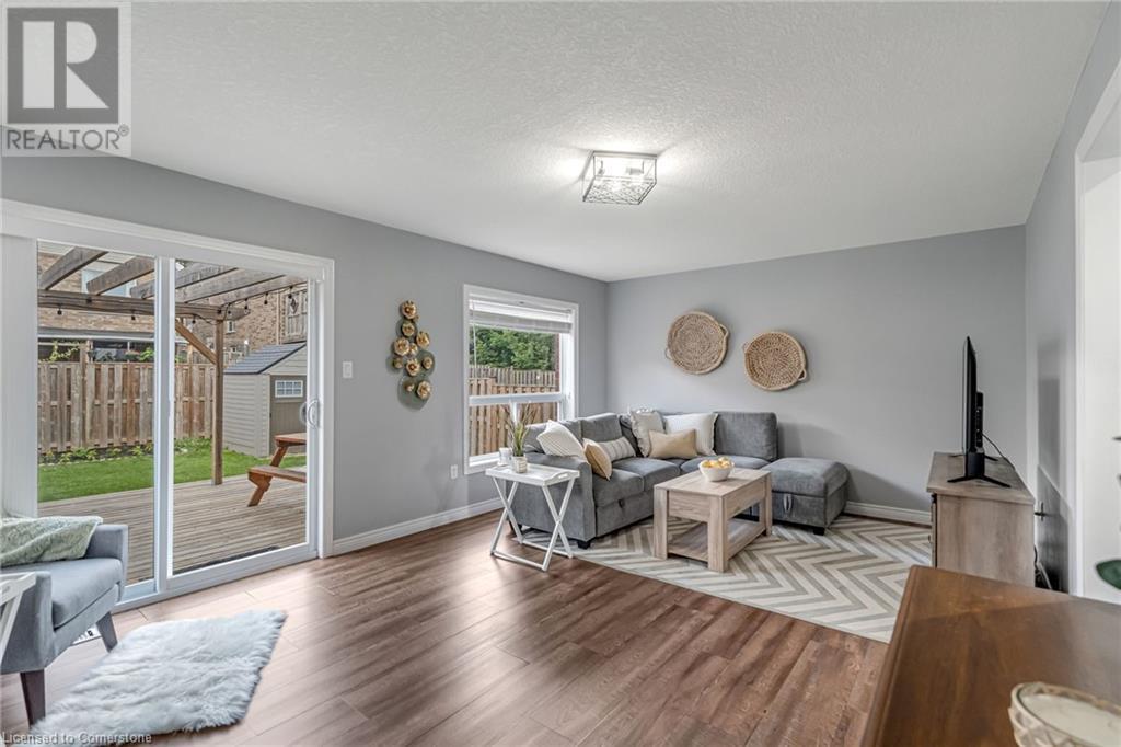 Photo 23 of 19 Oakes Crescent, Guelph ON