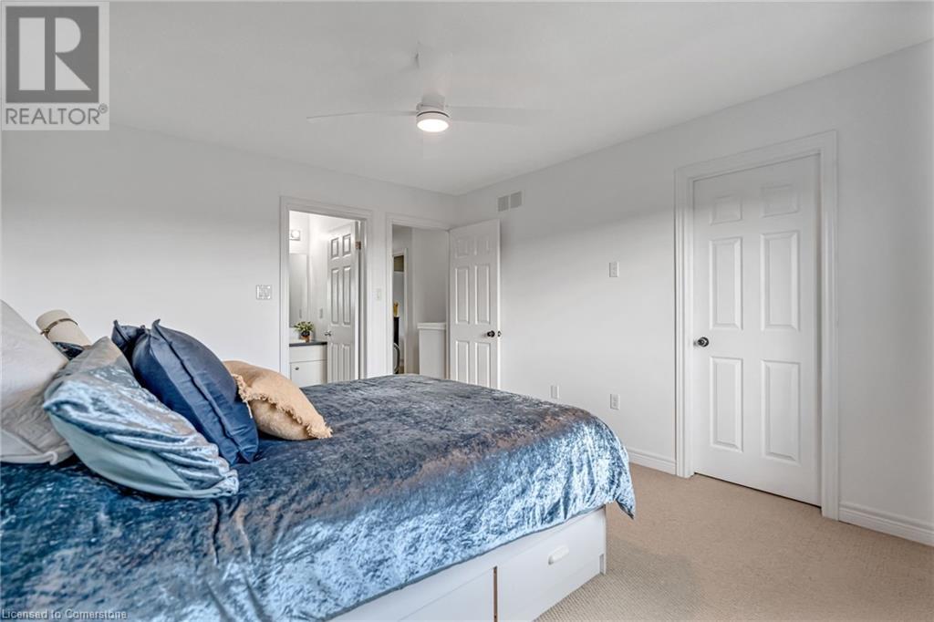 Photo 38 of 19 Oakes Crescent, Guelph ON