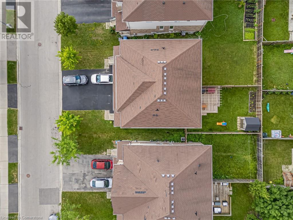 Photo 5 of 19 Oakes Crescent, Guelph ON