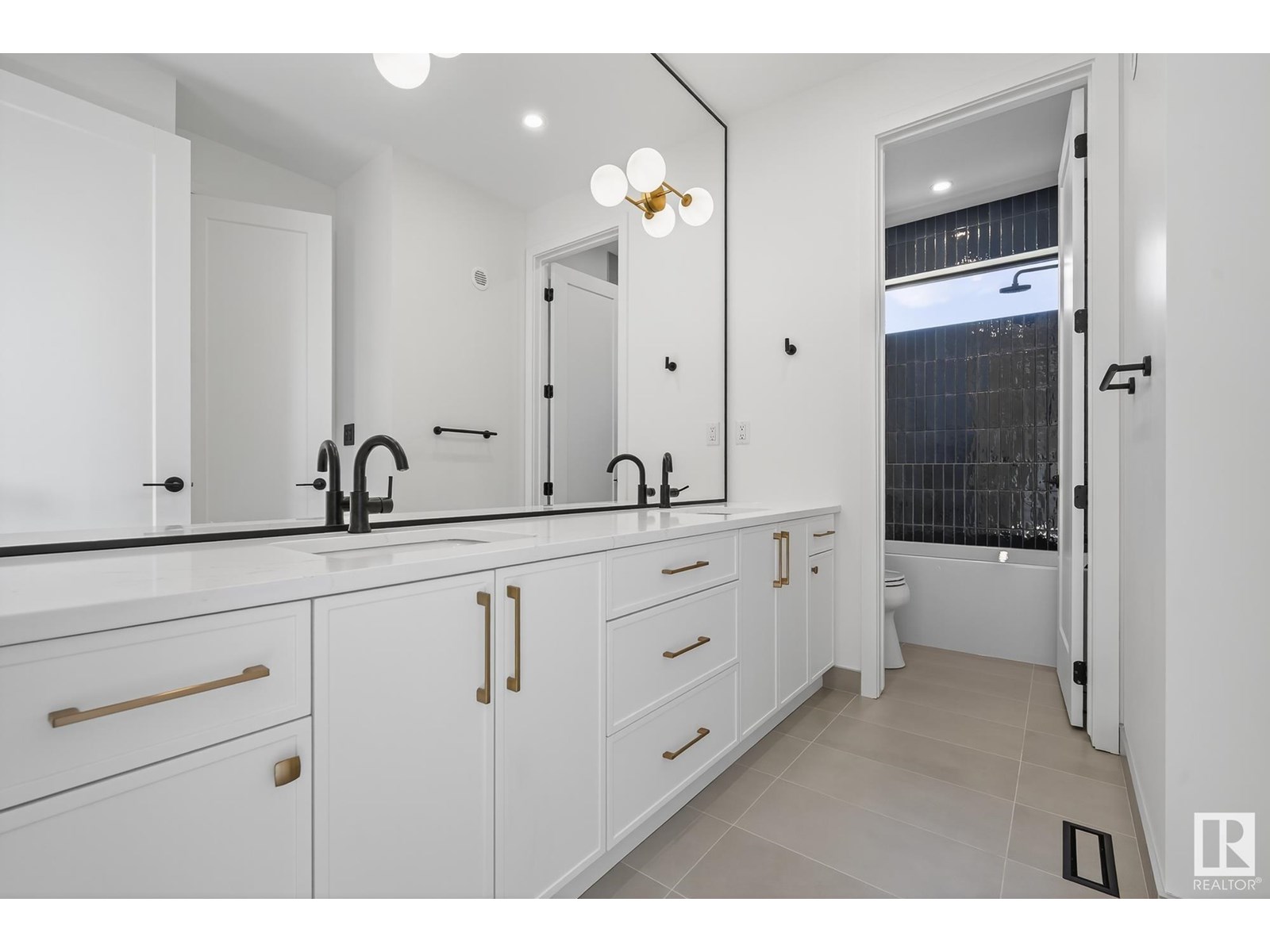 Photo 53 of 13804 85 Av Nw, Edmonton AB