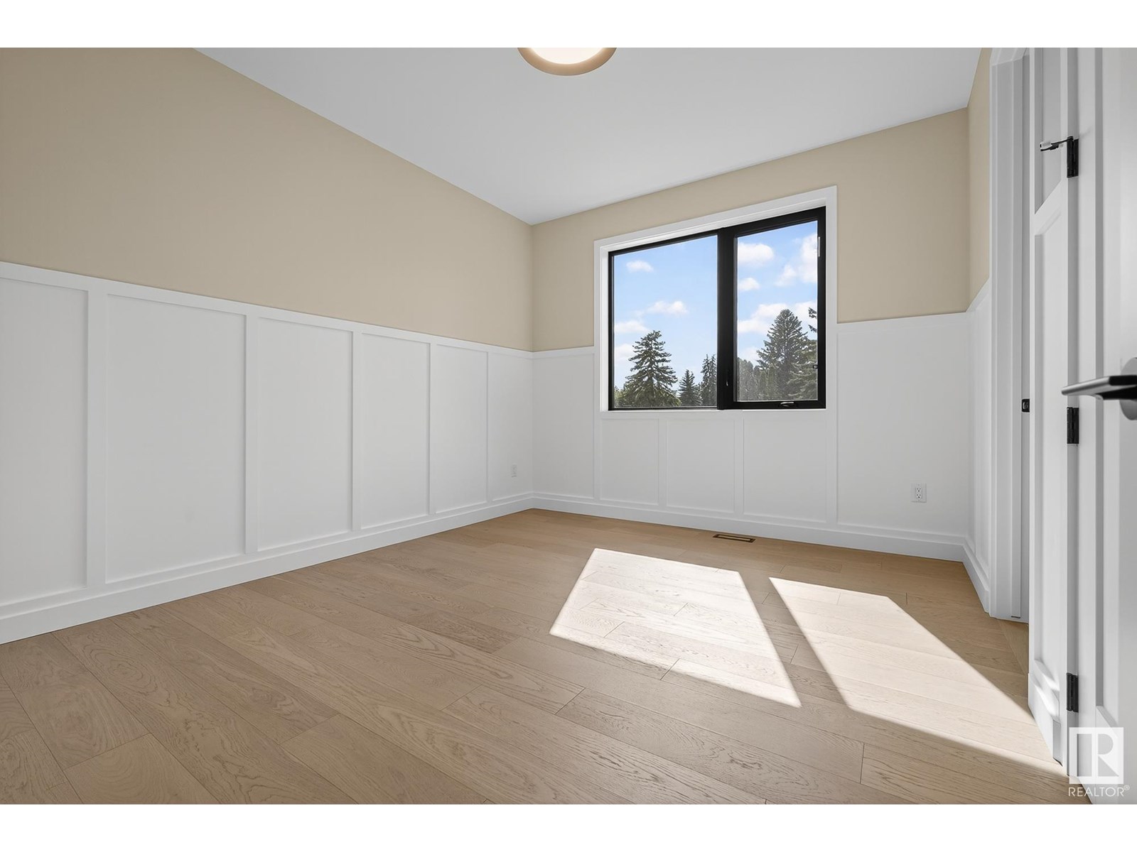 Photo 51 of 13804 85 Av Nw, Edmonton AB