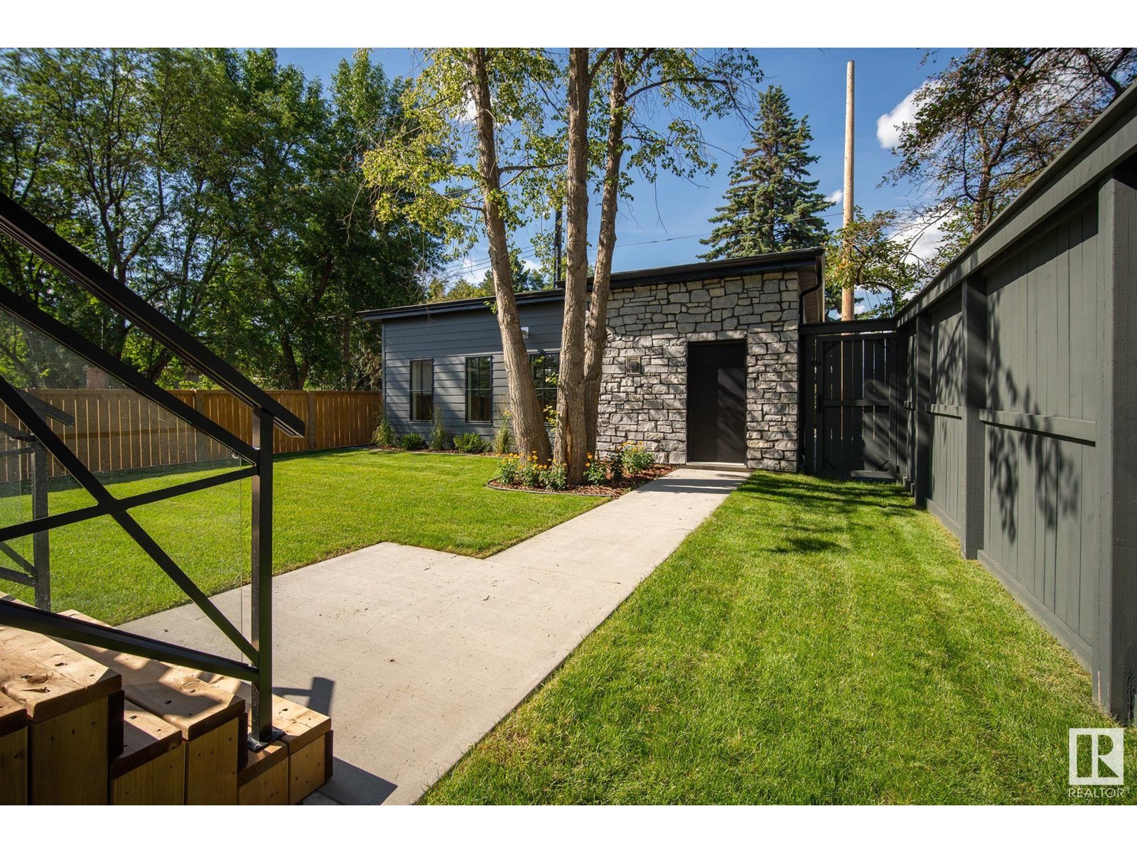 Photo 70 of 13804 85 Av Nw, Edmonton AB