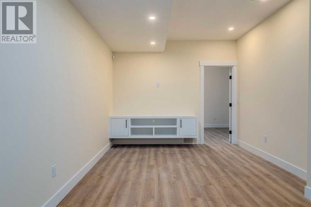 Single Family House for Sale in  Bowness Road NW Bowness Calgary 