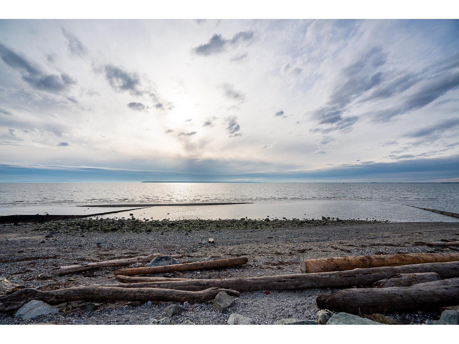 Photo 5 of 2800 Bayview Street, Surrey BC