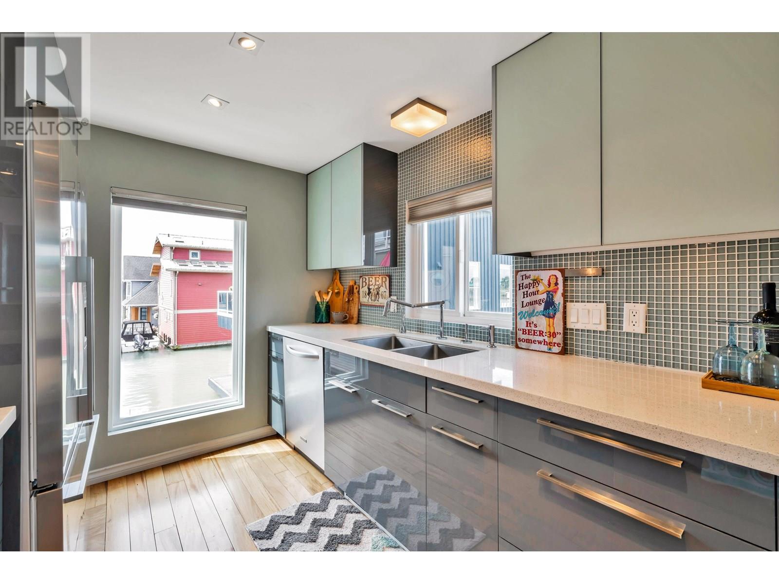 #16-3473 RIVER Road West, Delta
