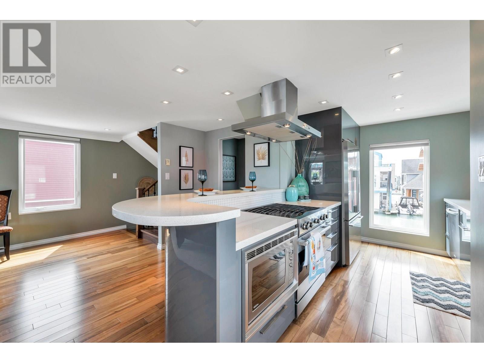 #16-3473 RIVER Road West, Delta