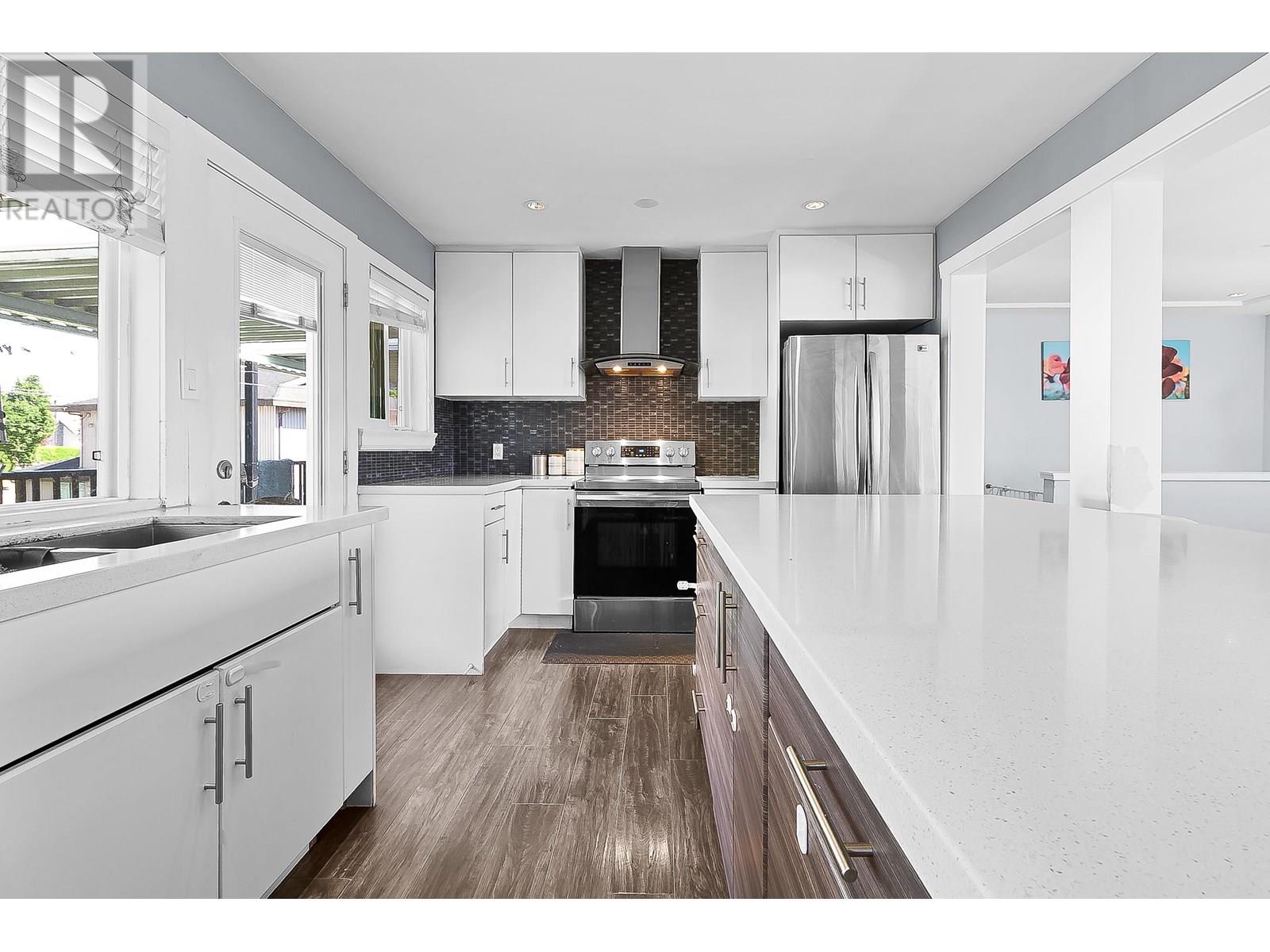 Photo 11 of 11891 Aztec Street, Richmond BC