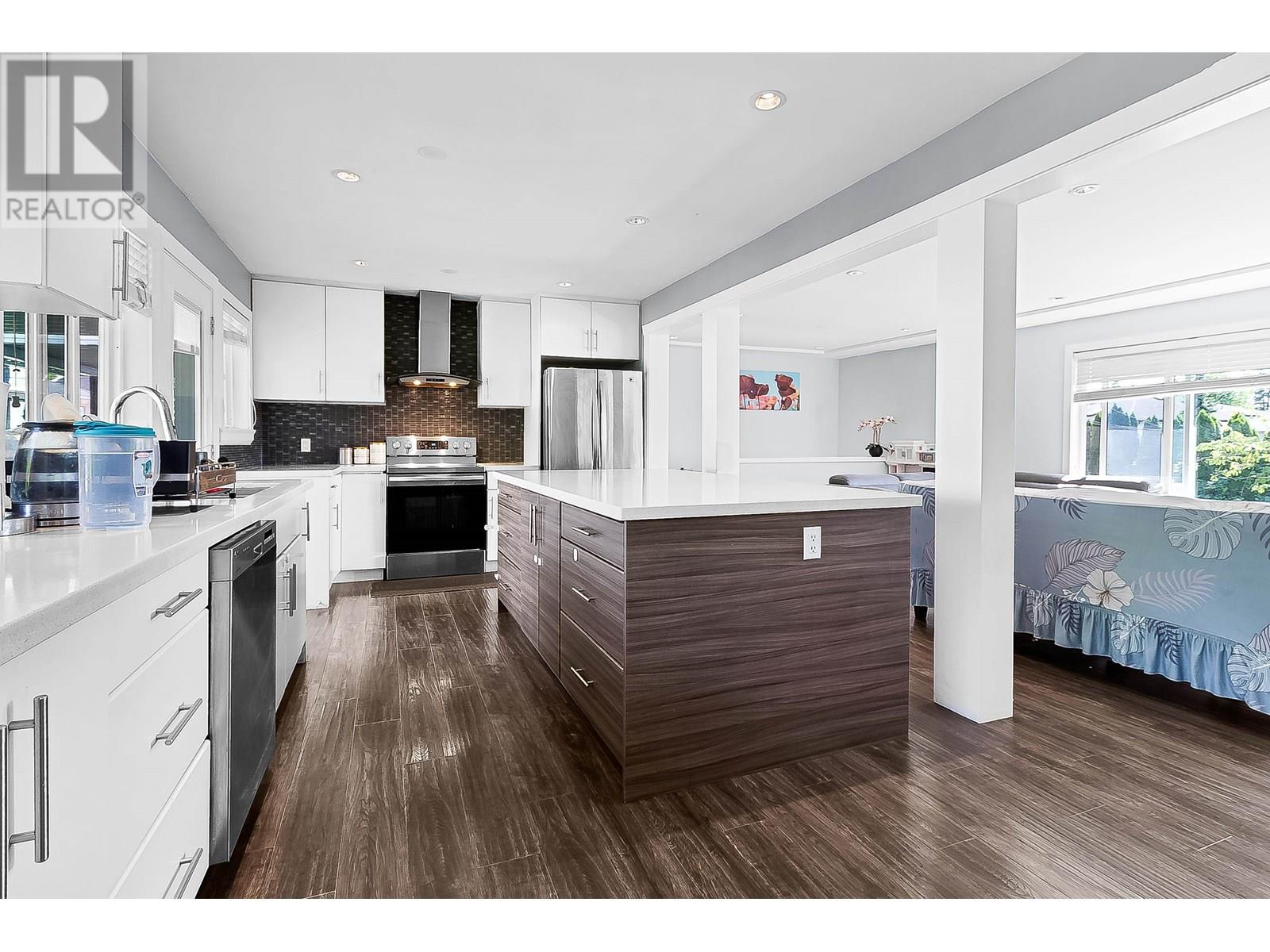 Photo 10 of 11891 Aztec Street, Richmond BC
