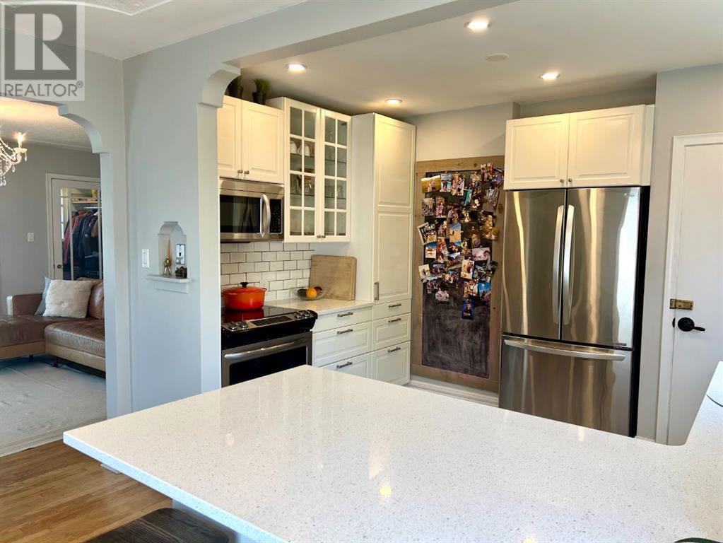Single Family House 3 Level for Sale in   Street SW Upper Mount Royal Calgary 