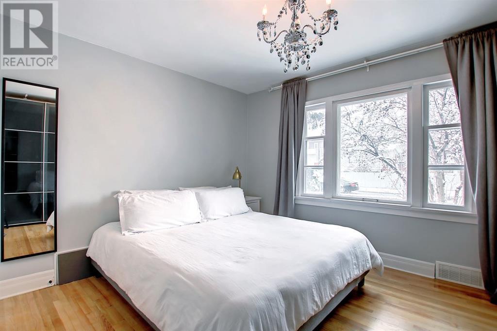 Single Family House 3 Level for Sale in   Street SW Upper Mount Royal Calgary 