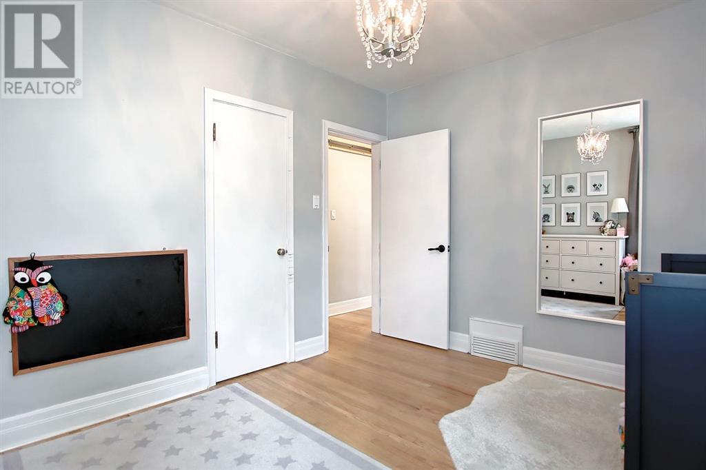 Single Family House 3 Level for Sale in   Street SW Upper Mount Royal Calgary 
