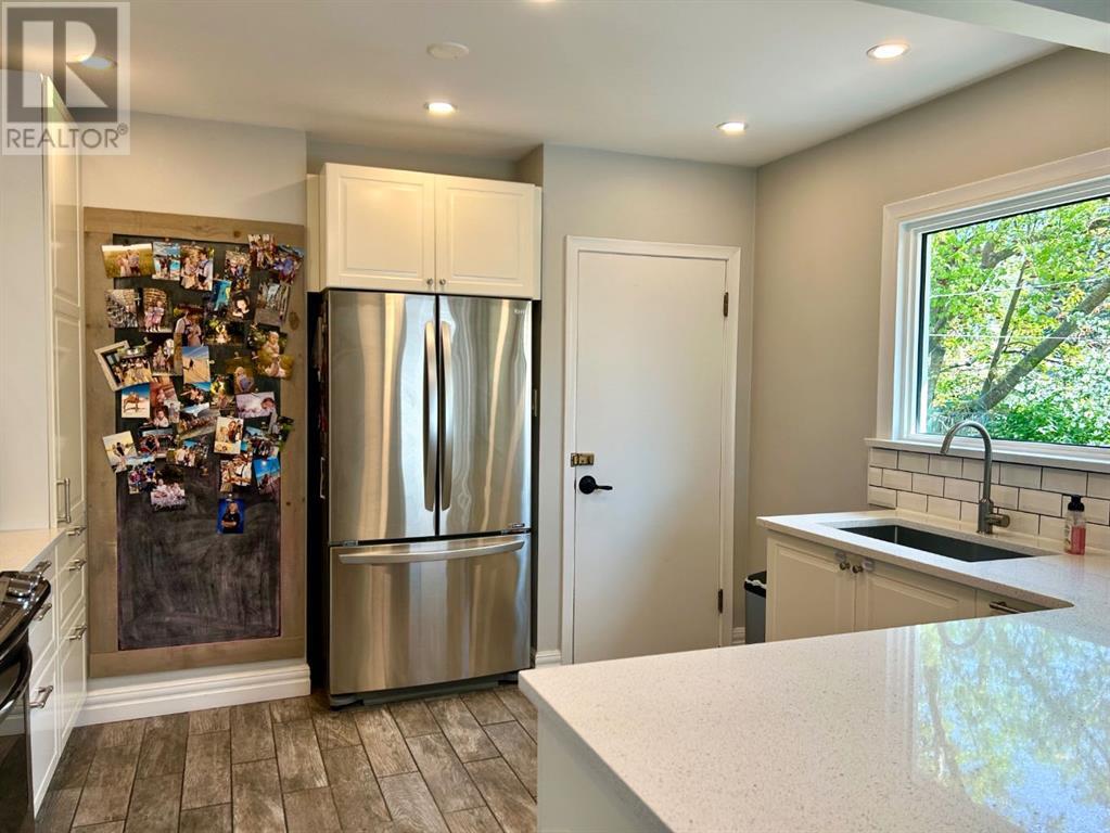 Single Family House 3 Level for Sale in   Street SW Upper Mount Royal Calgary 