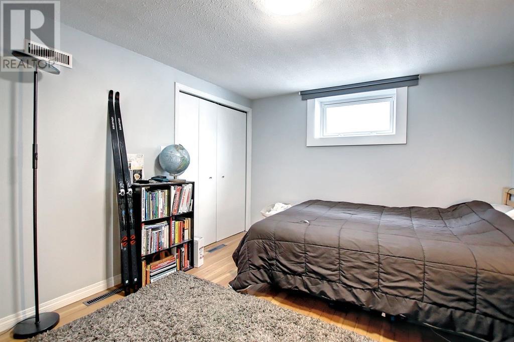 Single Family House 3 Level for Sale in   Street SW Upper Mount Royal Calgary 