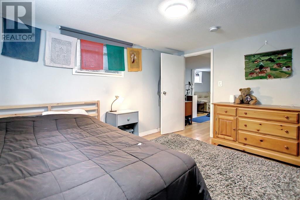 Single Family House 3 Level for Sale in   Street SW Upper Mount Royal Calgary 